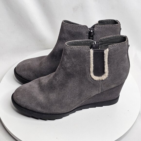 Koolaburra By UGG Yonela Womens Size 7/38 Gray Suede Wedge Ankle Booties - Picture 1 of 8